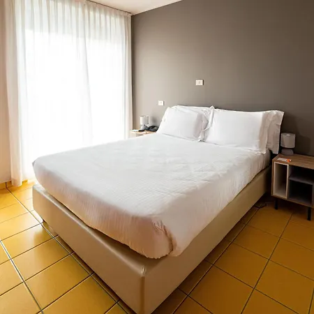 Phi Homy Hotel