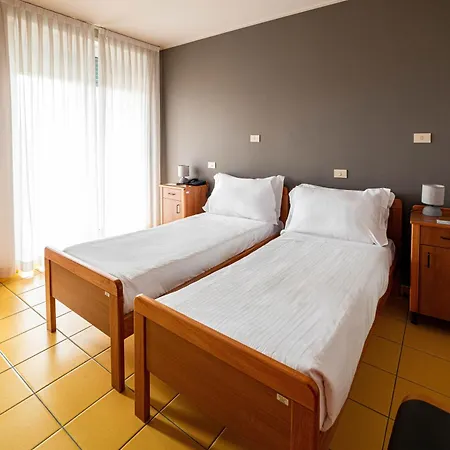 Szálloda Phi Homy 4*